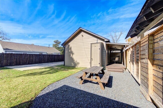 Foto del edificio - 822 Wilkes St