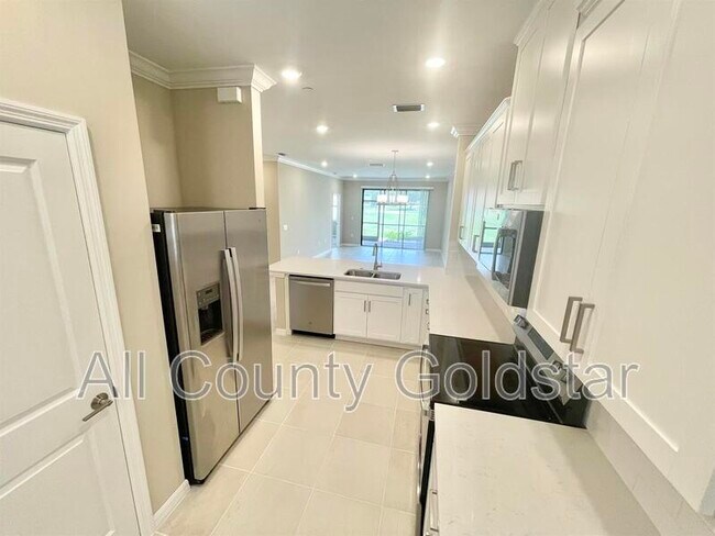 Foto del edificio - 23445 Collina Way
