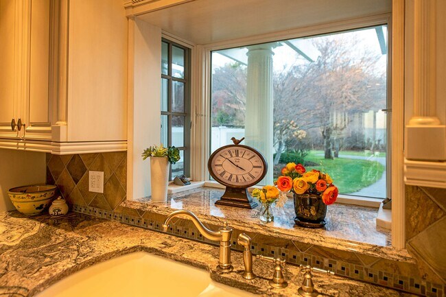 Foto del edificio - 16 Seal Point Ln