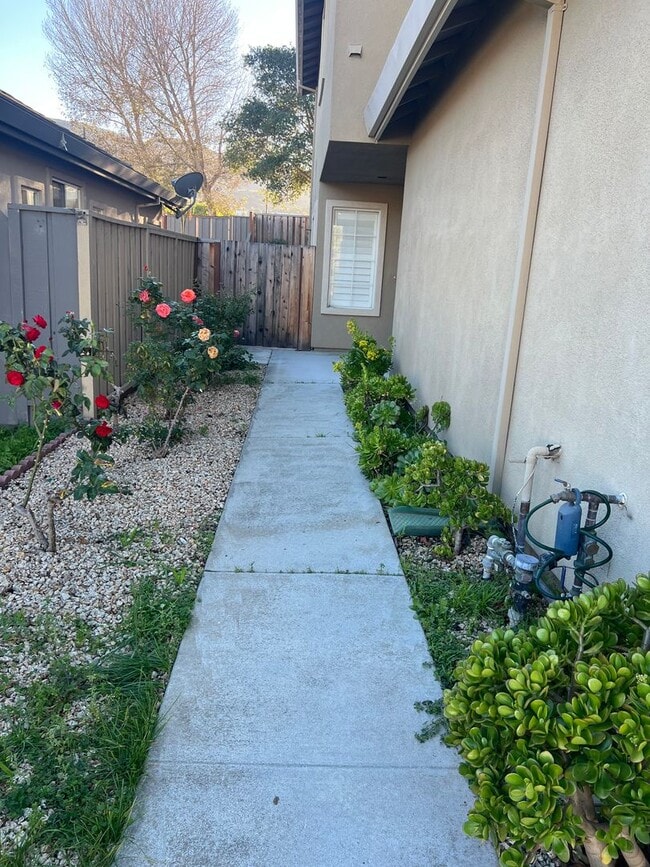 Foto del edificio - Charming Home in Las Palmas Community