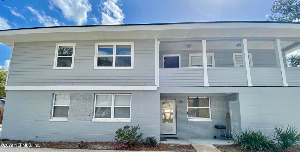Foto principal - 3337 Drew St