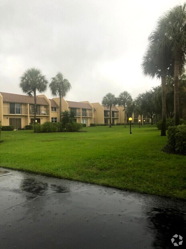 Delray Oak West Apartments for Rent with a Yard Delray Beach, FL 23