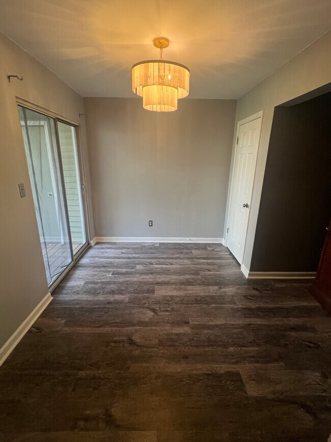Building Photo - 9164 N Swan Cir