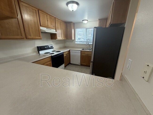 Foto del edificio - 1866 NE Fairview Ave