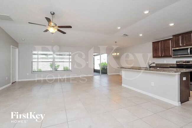 Building Photo - 256 Cascade Bend Dr