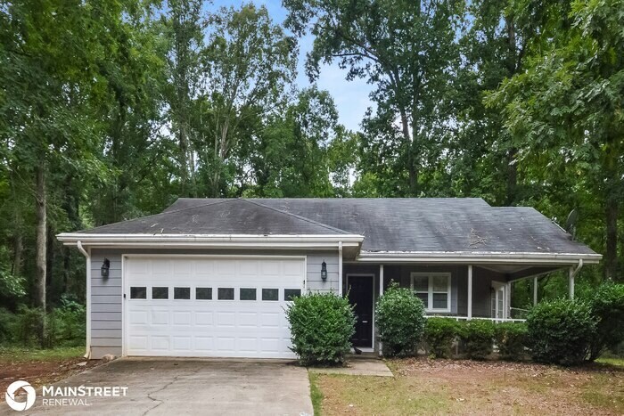 Primary Photo - 105 Stone Creek Dr, Covington, GA 30016