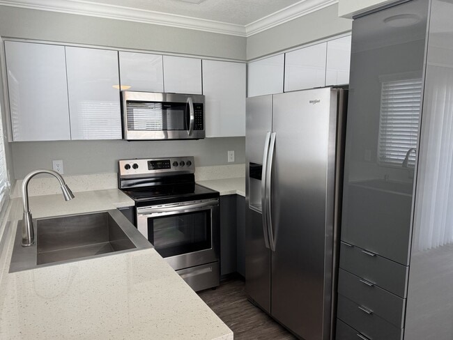 Interior Photo - Highland Pinetree Apartments