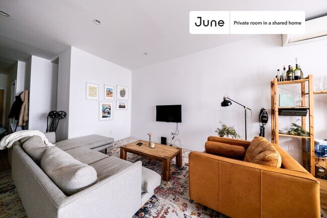 Foto del edificio - Room in Shared 2 bed/2 bath home