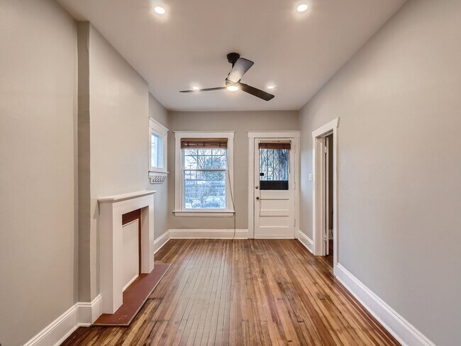 Foto del edificio - 2524 E 12th Ave