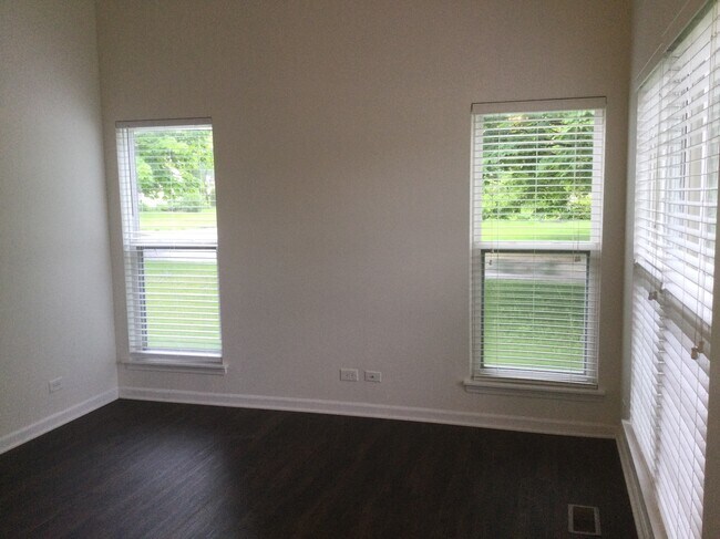 Building Photo - 2331 Aspen Drive