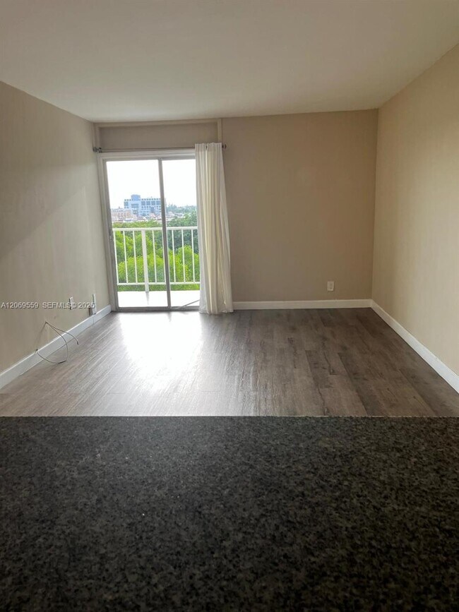 Foto del edificio - 4550 NW 9th St