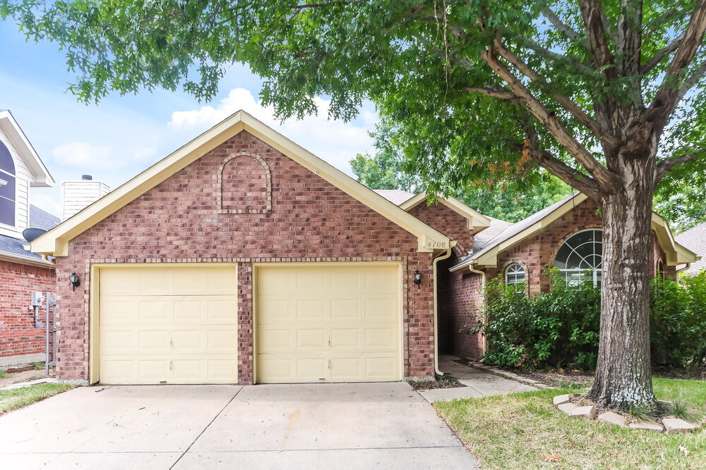 Primary Photo - 4708 Misty Ridge Dr