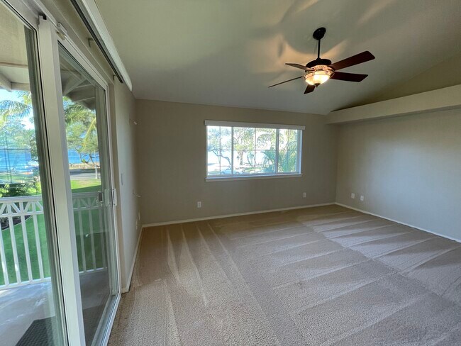 Primary Bedroom (16x12 with 12 ft vaulted ceiling) - 12 Kai Makani Loop