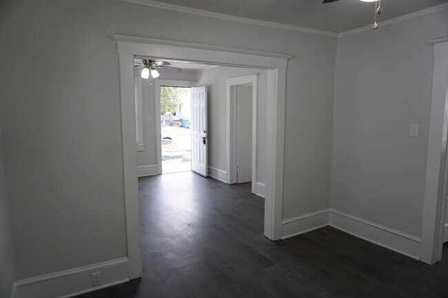 Building Photo - 3BR/2BA Affordable home in downtown Wilmin...