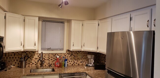 Kitchen - 2992 Shadow Creek Dr