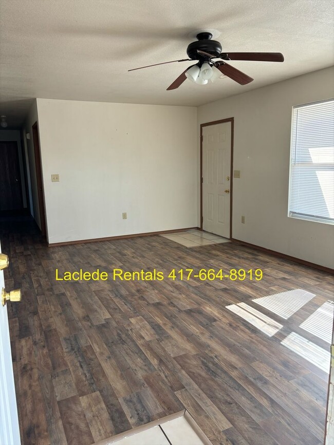 Building Photo - 3 BEDROOM 2 BATHROOM HOUSE FOR RENT