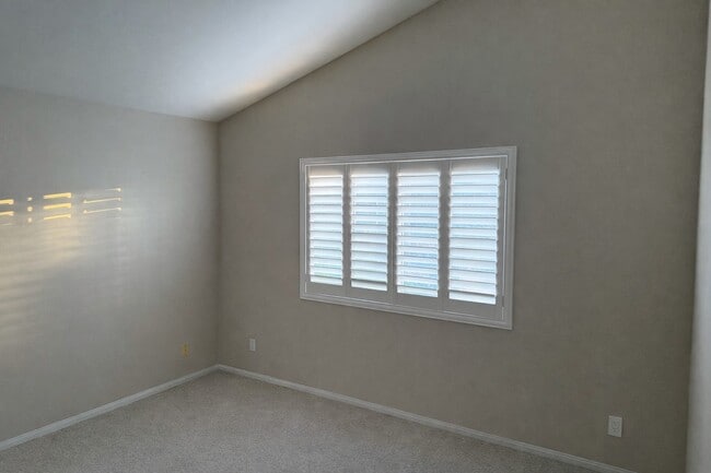 Foto del edificio - 15116 Providence Ln