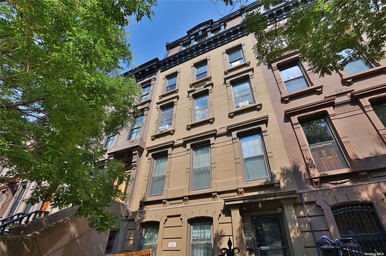 209 Hancock St Unit 3R, BedfordStuyvesant, NY 11233 Apartment for Rent in BedfordStuyvesant