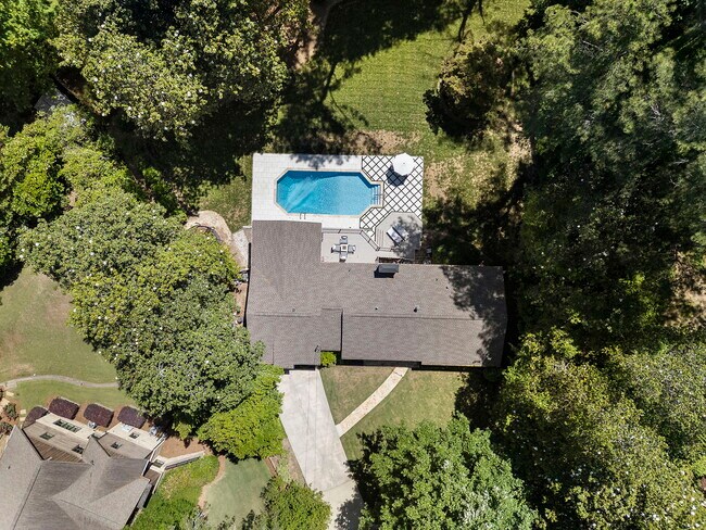 Foto del edificio - 4470 Chatworth Ct NE