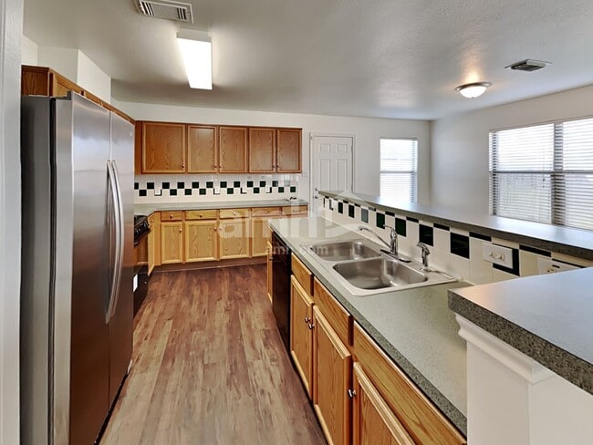 Building Photo - 1110 Concord Pl