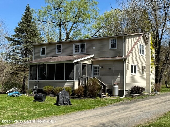 Building Photo - 51 Dubois Rd