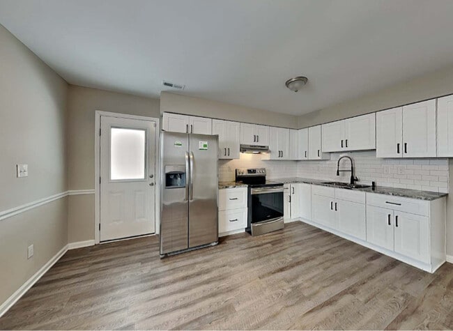 Foto del edificio - 200 Denver Ave