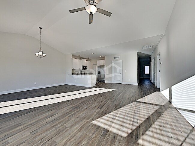 Building Photo - 190 Legacy Dr