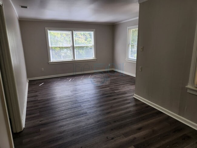 Building Photo - 3402 Lilac Terrace