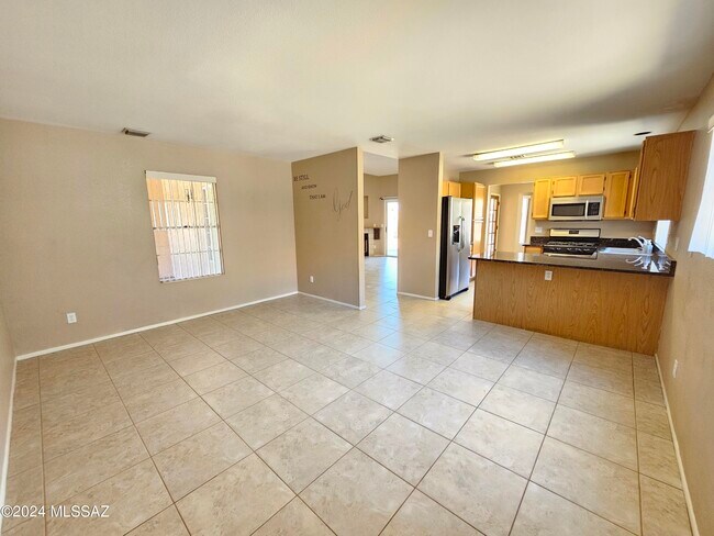 Foto del edificio - 9827 N Stone Creek Pl