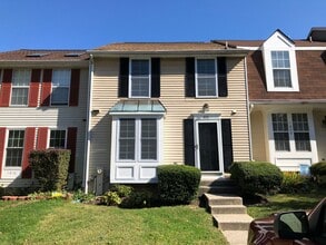 Building Photo - 1818 Chester Way