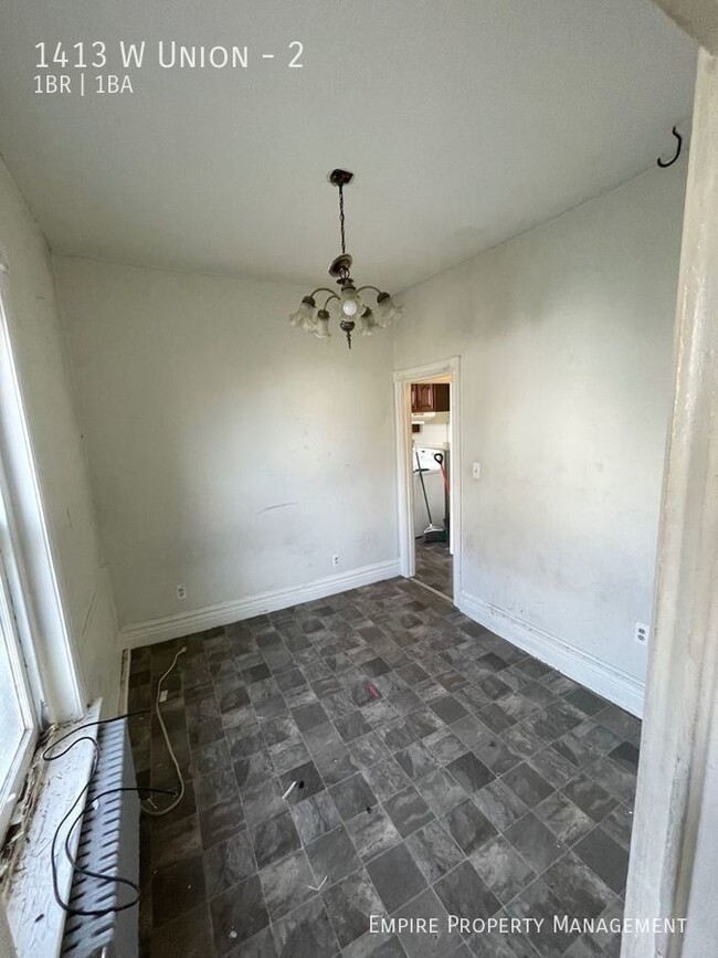 Building Photo - 1st floor: 1 Bedroom / 1 Bathroom in Allen...