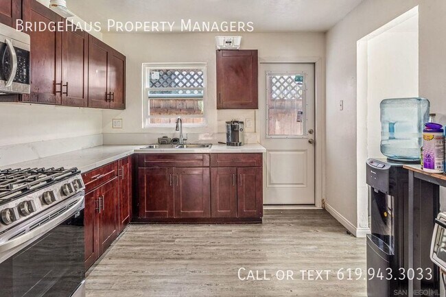 Foto del edificio - **$500 OFF FIRST MONTH'S RENT** Convenient...