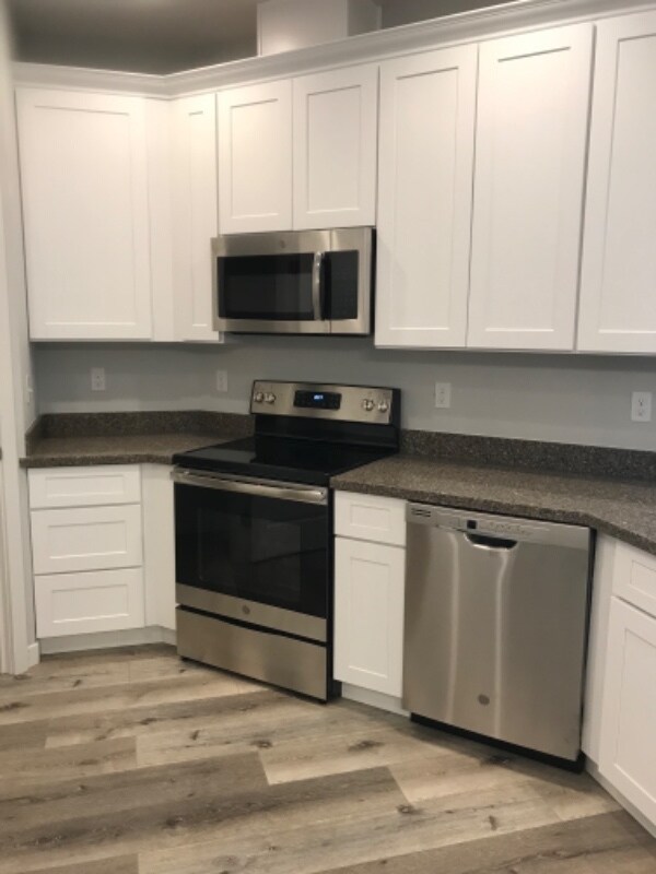 533 Sunset Ave NE Unit B, Ocean Shores, WA 98569 Room for Rent in