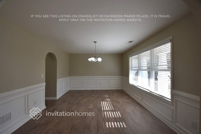 Building Photo - 3679 Devon Park Ln NW