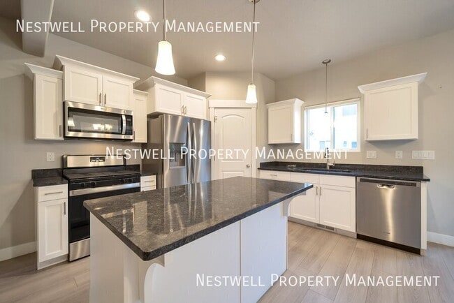 Building Photo - 8704 N Pebble Aly