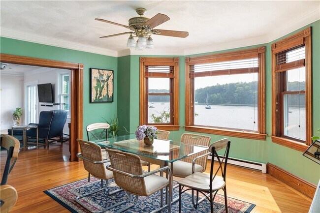 Foto del edificio - 100 Rocky Hollow Rd