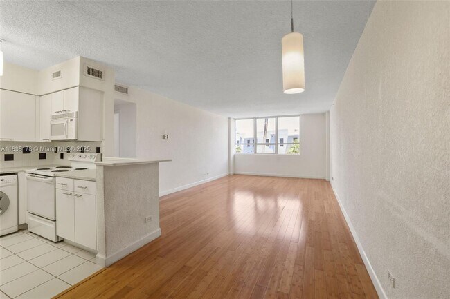 Foto del edificio - 1500 Bay Rd