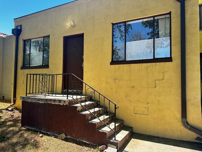 Photo - 2035 E 18th Ave Apartment