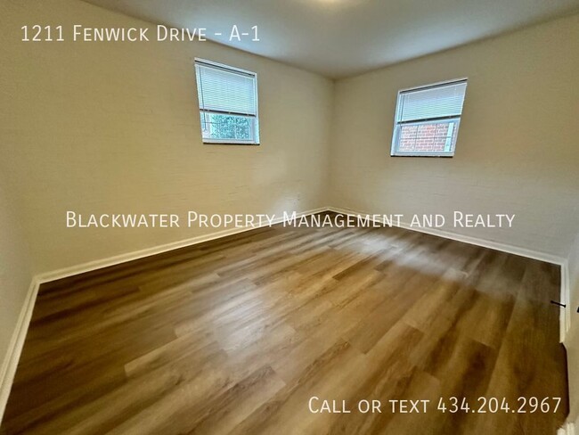 Building Photo - MOVE IN SPECIAL! 1/2 OFF YOUR FIRST FULL M...