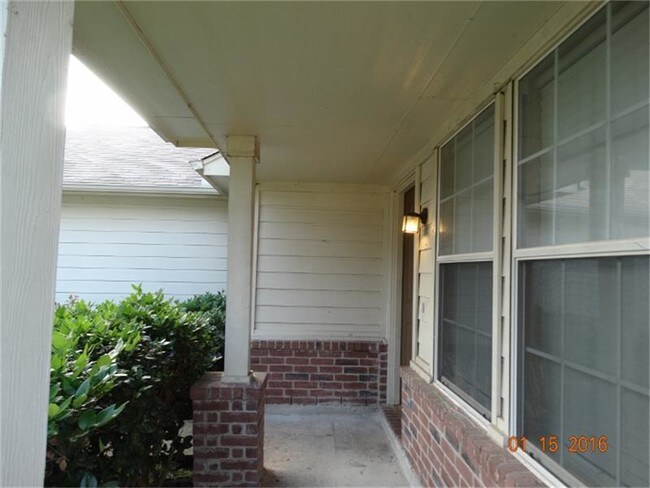 Foto del edificio - 6327 Hayman Dr