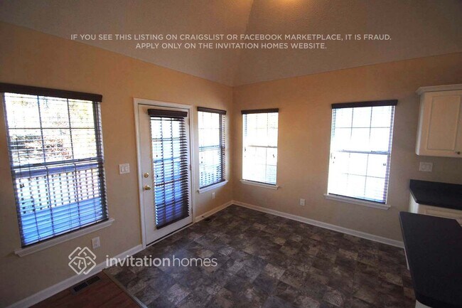 Building Photo - 4088 Water Hole Ct