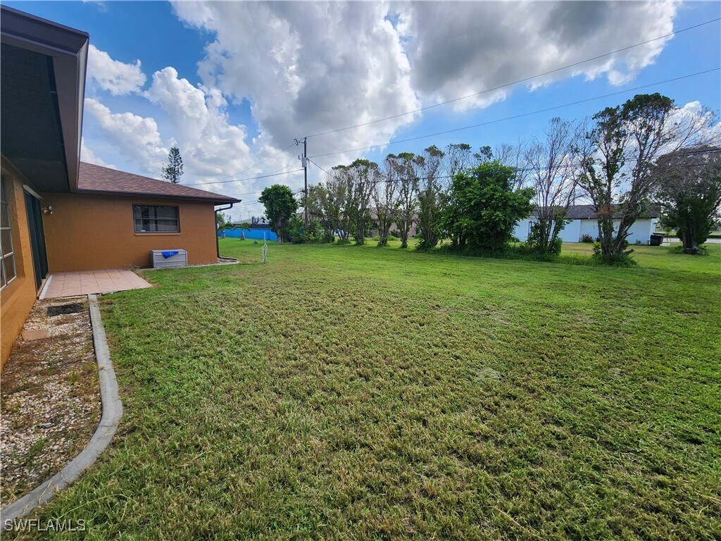 Foto del edificio - 2213 SE 8th Pl