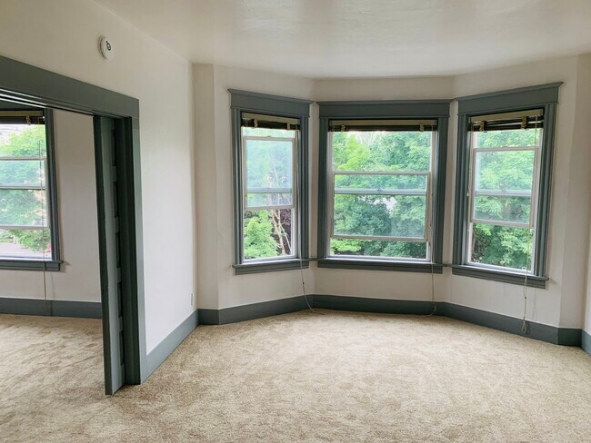 Bedroom - 104 21st Ave