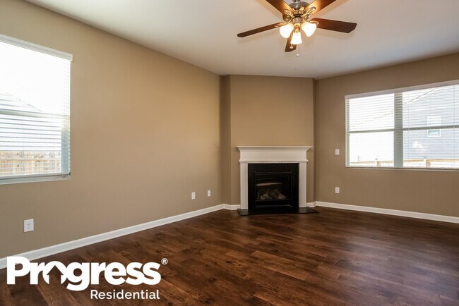 Building Photo - 107 Woodbridge Trl
