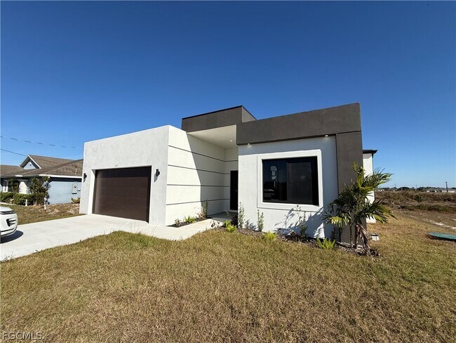 Building Photo - 331 Rawlings Ave