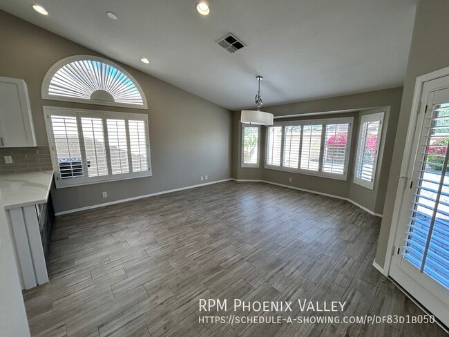 Building Photo - 2 bed / 2 bath Peoria - 40+ Community w/ C...
