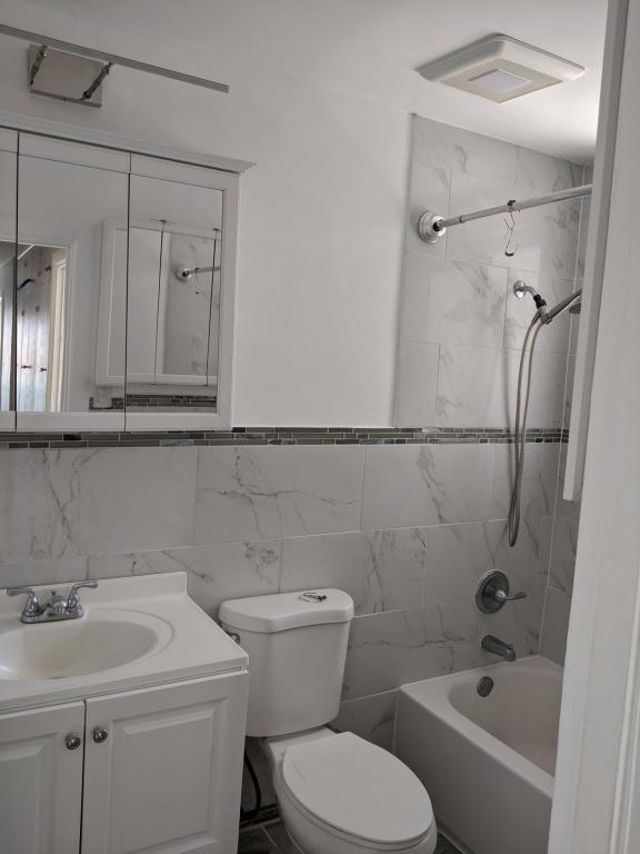 Primary Photo - 762 45th Street