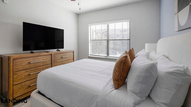 Foto del edificio - 4689 Mustang Pkwy
