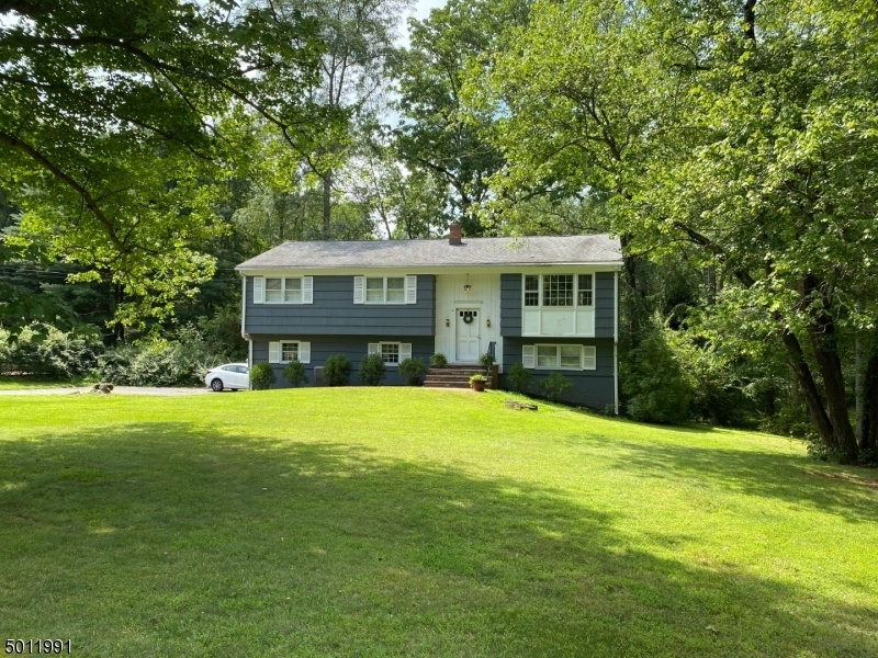 Primary Photo - 26 Coppergate Dr