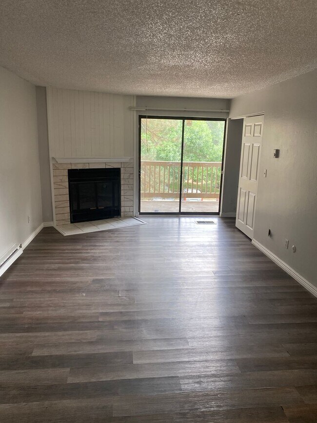 Foto del edificio - Newly Renovated Condo in Sable Landing   **Move-In Special**